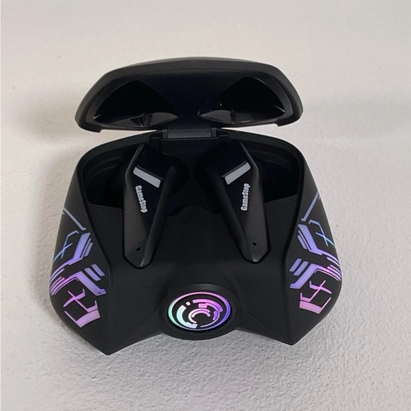 GameStop TWS Touch Control Bluetooth Gaming Earbuds New - Picture 5 of 12